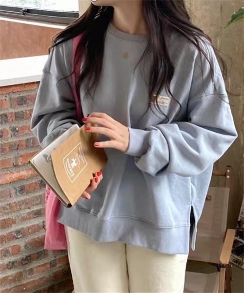 FREE STYLISTS(フリー スタイリスト)の「サイドスリットプルオーバー(Tシャツ/カットソー・レディース・パープル/ピンク/ボルドー/ライトベージュ/ブルー・FREE)」の3枚目の写真