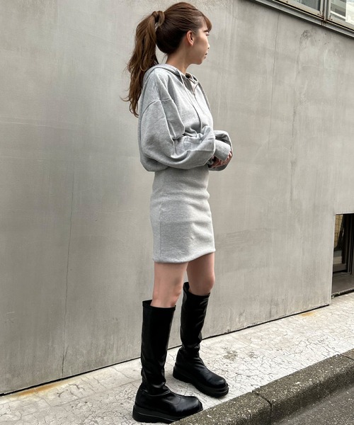 INGNI（イング）の「フードZIPスウェットミニワンピース（スウェット・レディース・グレー/ブラック/アイボリー・M）」の14枚目の写真