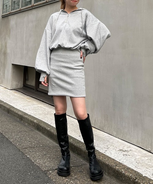 INGNI（イング）の「フードZIPスウェットミニワンピース（スウェット・レディース・グレー/ブラック/アイボリー・M）」の15枚目の写真