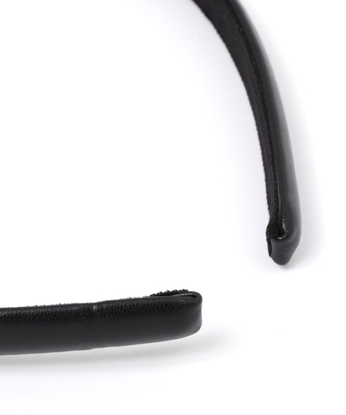 LEPSIM（レプシィム）の「フェイクレザーカチューシャ　170781（カチューシャ・レディース・ブラック/ブラウン/グリーン・ONE SIZE）」の6枚目の写真