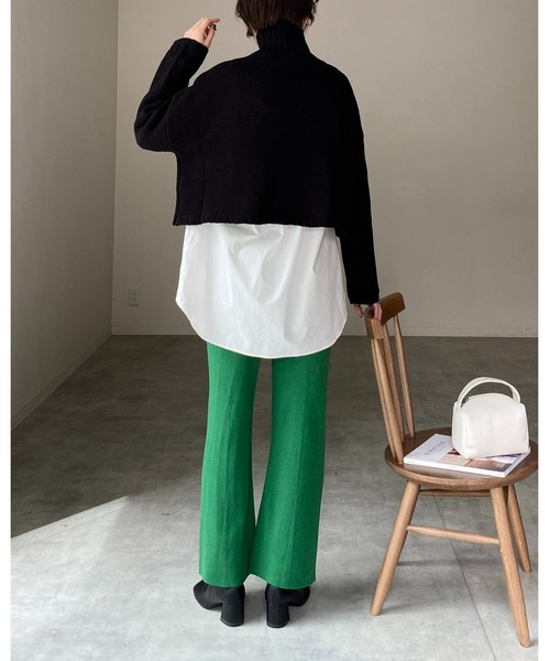 She's Closet(シーズクローゼット)の「タートルネック長袖ボリュームスリーブショート丈バルキーニットプルオーバー(ニット/セーター・レディース・ブラック/アイボリー/グリーン/オレンジ/ピンク/ブルー・FREE)」の18枚目の写真