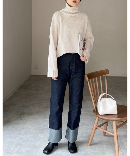 She's Closet(シーズクローゼット)の「タートルネック長袖ボリュームスリーブショート丈バルキーニットプルオーバー(ニット/セーター・レディース・ブラック/アイボリー/グリーン/オレンジ/ピンク/ブルー・FREE)」の14枚目の写真