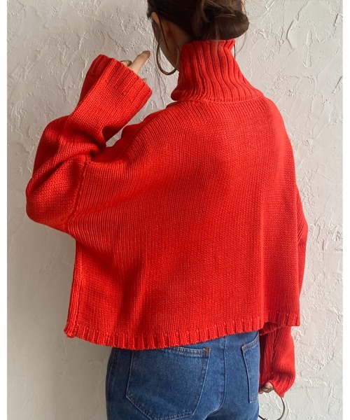 She's Closet(シーズクローゼット)の「タートルネック長袖ボリュームスリーブショート丈バルキーニットプルオーバー(ニット/セーター・レディース・ブラック/アイボリー/グリーン/オレンジ/ピンク/ブルー・FREE)」の16枚目の写真