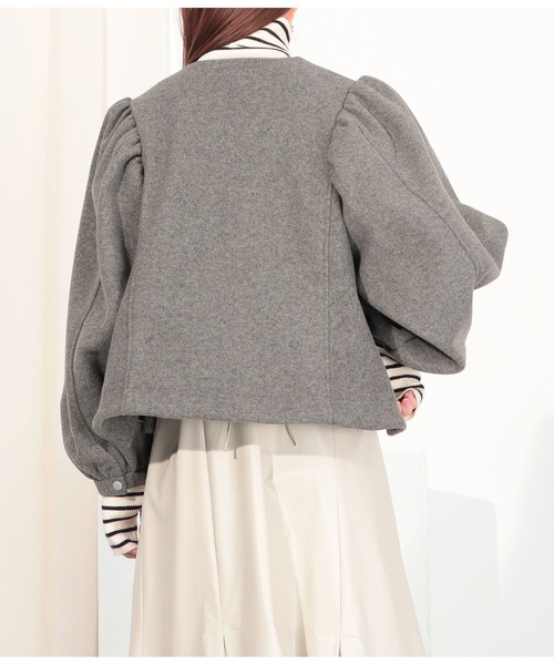 Settimissimo（セッティミッシモ）の「カットメルトンボリュームスリーブジャケット（ブルゾン・レディース・ブラック/グレイッシュベージュ・FREE）」の8枚目の写真