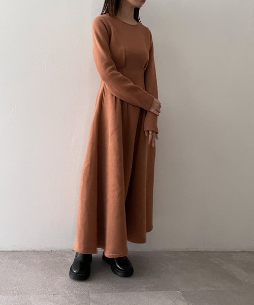 ADIRA（アディラ）の「ウエストタックウラキモウワンピ（ワンピース・レディース・チャコールグレー/オレンジ・MEDIUM）」の6枚目の写真