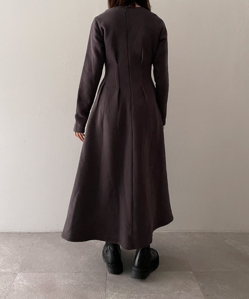 ADIRA（アディラ）の「ウエストタックウラキモウワンピ（ワンピース・レディース・チャコールグレー/オレンジ・MEDIUM）」の13枚目の写真