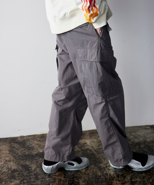 BEAMS（ビームス）の「ビッグ 6ポケット カーゴパンツ（カーゴパンツ・メンズ・ブラック/オリーブ/グレー・S/M/L/XL）」の9枚目の写真