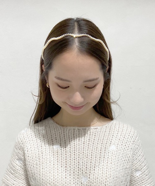 flower（フラワー）の「ウェービーパールカチューシャ（カチューシャ・レディース・アイボリー・FREE）」の3枚目の写真
