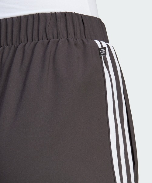 adidas（アディダス）の「ウーブンパンツ / アディダスオリジナルス adidas Originals（スウェットパンツ・レディース・ブラック・X-SMALL/LARGE/MEDIUM/SMALL/XX-LARGE/X-LARGE）」の4枚目の写真