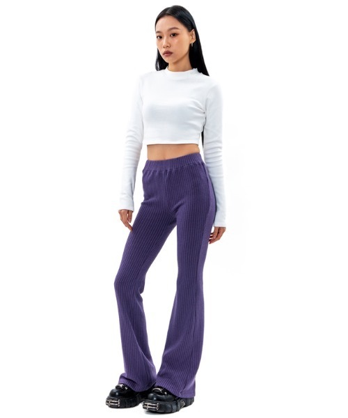 runningHIGH(ランニングハイ)の「【RUNNING HIGH 】クロップ モックネック スリム トップ / CROP MOCK NECK SLIM TOP(Tシャツ/カットソー・レディース・ホワイト/ブラック/ベージュ・FREE)」の8枚目の写真