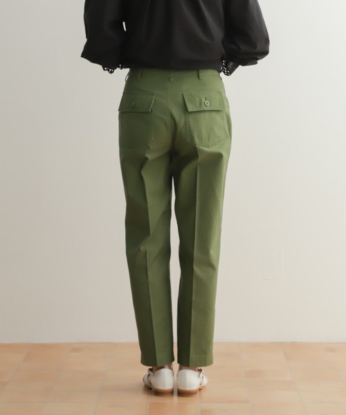 URBAN RESEARCH DOORS(アーバンリサーチドアーズ)の「ベイカーパンツ(その他パンツ・レディース・カーキ・SMALL/MEDIUM)」の16枚目の写真