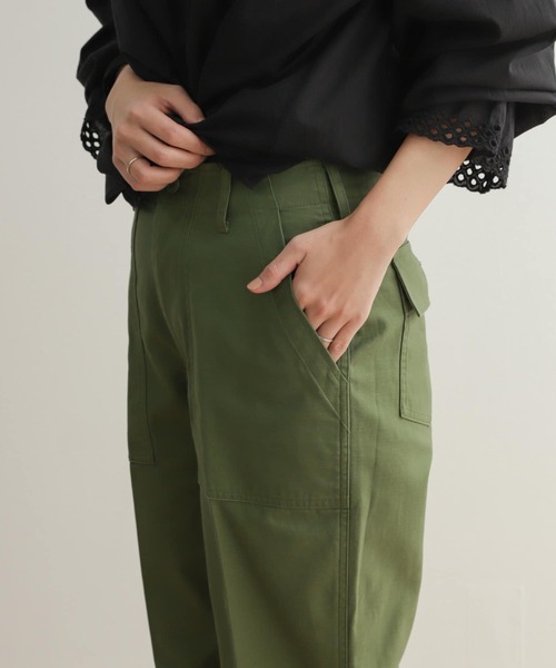 URBAN RESEARCH DOORS(アーバンリサーチドアーズ)の「ベイカーパンツ(その他パンツ・レディース・カーキ・SMALL/MEDIUM)」の17枚目の写真