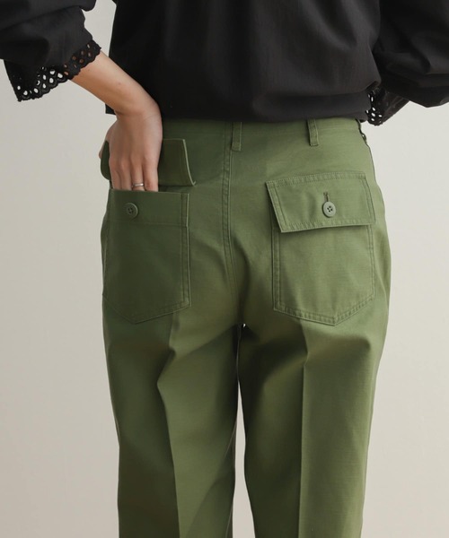 URBAN RESEARCH DOORS(アーバンリサーチドアーズ)の「ベイカーパンツ(その他パンツ・レディース・カーキ・SMALL/MEDIUM)」の18枚目の写真