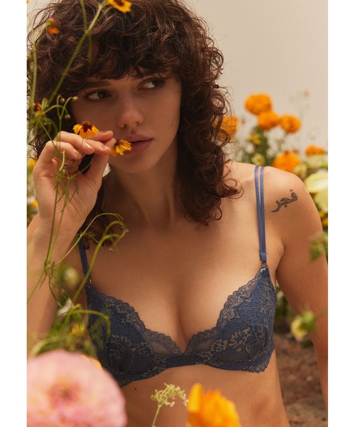 Chut！ INTIMATES（シュットインティメイツ）の「【L字ワイヤーで痛くない】ドレスイージーブラ[Chic] (C405)（ブラジャー・レディース・アイボリー/ダークグレー・M1/M2/M3/L1/L2/L3/M4/M5/L4）」の6枚目の写真