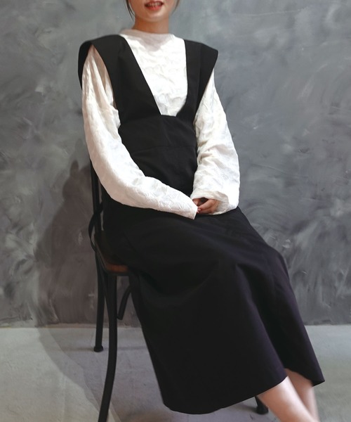 CORNERS(コーナーズ)の「Vネックロングジャンスカ(ジャンパースカート・レディース・ライトグレー/ブラック/グレイッシュベージュ・M)」の5枚目の写真