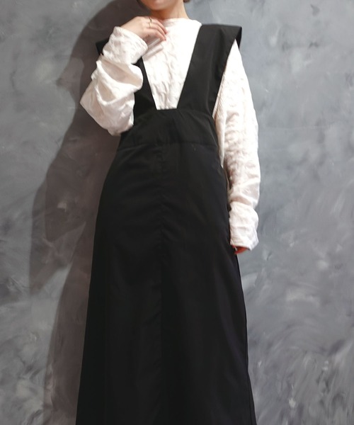 CORNERS(コーナーズ)の「Vネックロングジャンスカ(ジャンパースカート・レディース・ライトグレー/ブラック/グレイッシュベージュ・M)」の10枚目の写真