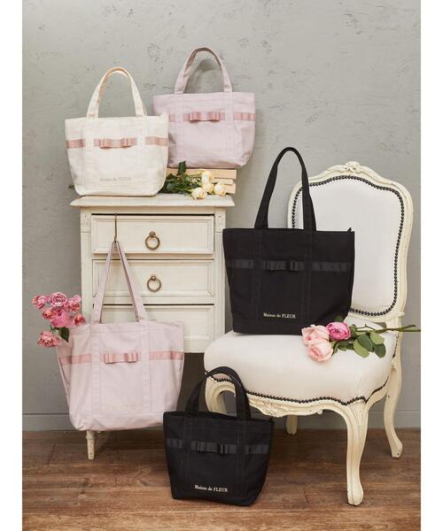 Maison de FLEUR（メゾンドフルール）の「マルチポケット帆布トートS