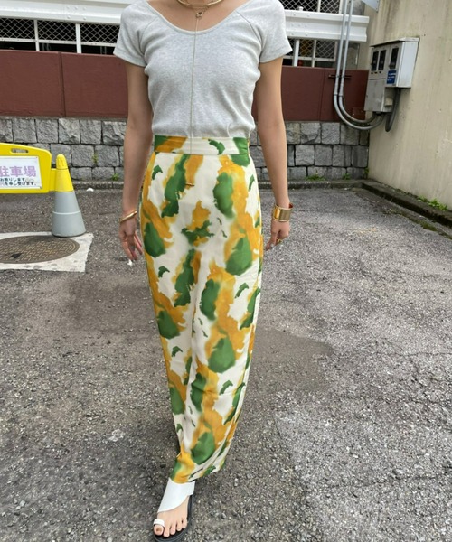 AIC.（エーアイシー）の「ニュアンスアートプリントロングスカート（スカート・レディース・ブルー/イエロー/ライトブラック・FREE）」の13枚目の写真