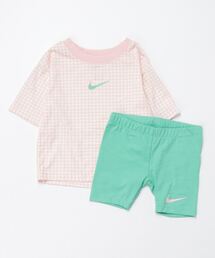 NIKEナイキ＊プリーツキュロットとゆったりトップス上下セット NIKEナイキ＊プリーツキュロットとゆったりトップス上下セット