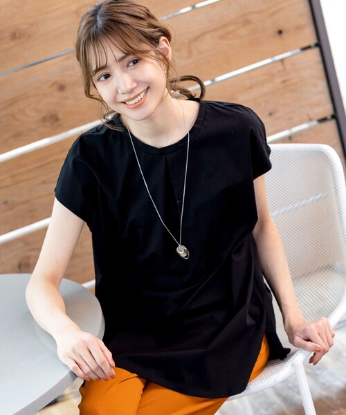 Tiaclasse(ティアクラッセ)の「【洗える】ボリュームフレンチカットソーチュニック(Tシャツ/カットソー・レディース・ブラック/グレイッシュベージュ/ターコイズブルー/コーラルピンク・M/L)」の12枚目の写真