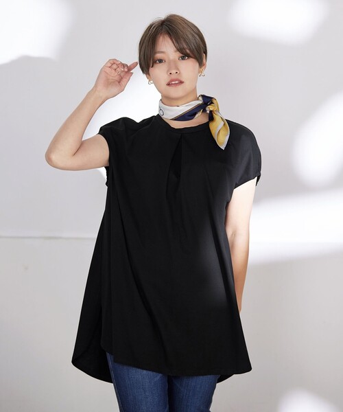 Tiaclasse(ティアクラッセ)の「【洗える】ボリュームフレンチカットソーチュニック(Tシャツ/カットソー・レディース・ブラック/グレイッシュベージュ/ターコイズブルー/コーラルピンク・M/L)」の8枚目の写真