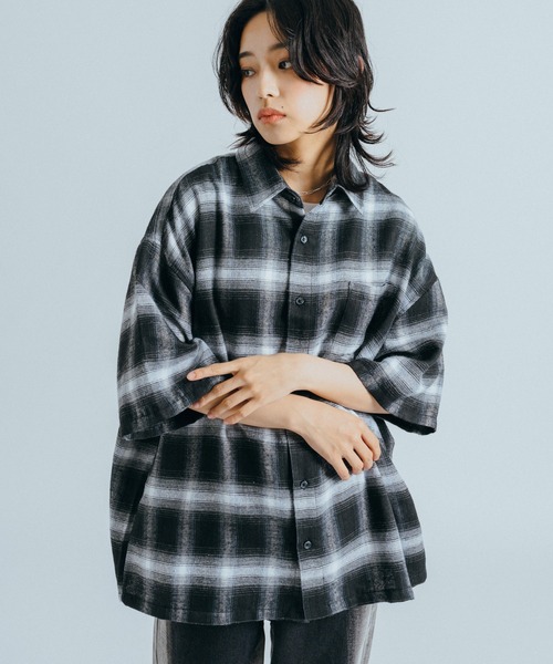 Ressaca（レサーカ）の「オーバーサイズ オンブレチェック半袖シャツ レギュラーカラー（シャツ/ブラウス・レディース・ブラック/ブルー/パープル/イエロー・M/L）」の9枚目の写真