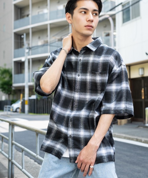 Ressaca（レサーカ）の「オーバーサイズ オンブレチェック半袖シャツ レギュラーカラー（シャツ/ブラウス・レディース・ブラック/ブルー/パープル/イエロー・M/L）」の6枚目の写真