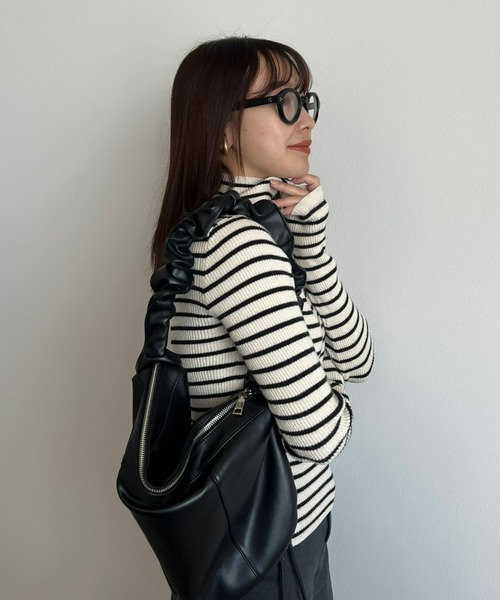 y/m by 村岡美里（イムバイムラオカミサト）の「ドローコードショルダーBAG（ショルダーバッグ・レディース・ブラウン/アイボリー/ブラック・FREE）」の22枚目の写真