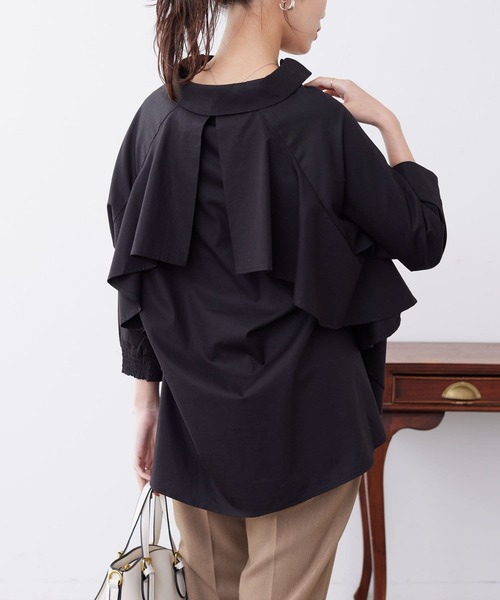 Chez toi(シェトワ)の「7分袖BACKフリルスキッパーシャツ(シャツ/ブラウス・レディース・ピンク/キャメル/オフホワイト/ブラック・FREE)」の13枚目の写真