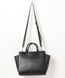 【ま！】FURLA エマEmma ハンドバッグ ホワイト/ブラック FURLA（フルラ）の「FURLA EMMA M TOTE（トートバッグ）」 - WEAR