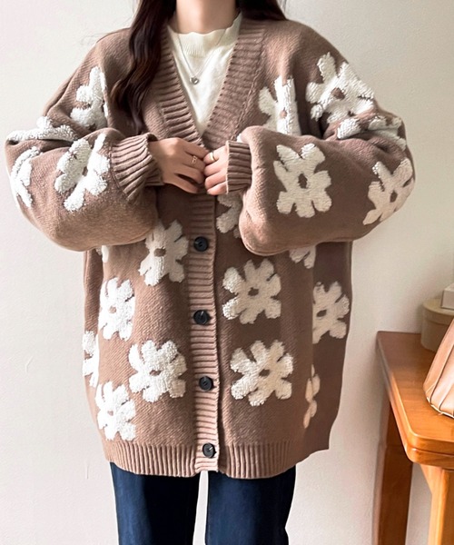 emi+（エミプラス）の「花柄ボアリブニットカーディガン（カーディガン