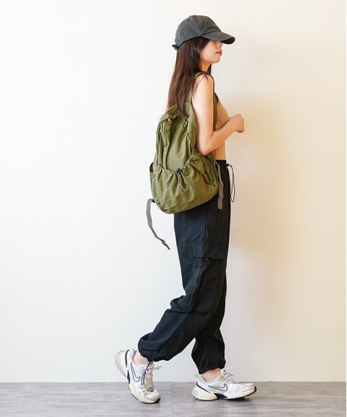COMON+(コモンプラス)の「裾 スピンドル 付き レディースイージーカーゴパンツ(カーゴパンツ・レディース・チャコールグレー/ブラック/カーキ/ピンク/ベージュ・M/L/S/XL)」の10枚目の写真