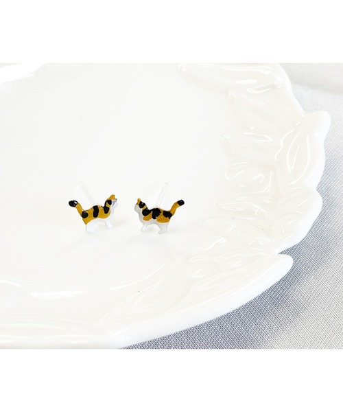 GGD SELECT（ジージーディー　セレクト）の「ミニ猫エポ塗装ピアス[ナツコ・グレース]（ピアス（両耳用）・レディース・ブラック/ブラウン/アイボリー・FREE）」の3枚目の写真