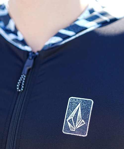 VOLCOM（ボルコム）の「VOLCOM/ボルコム ラッシュガード ジップアップ
