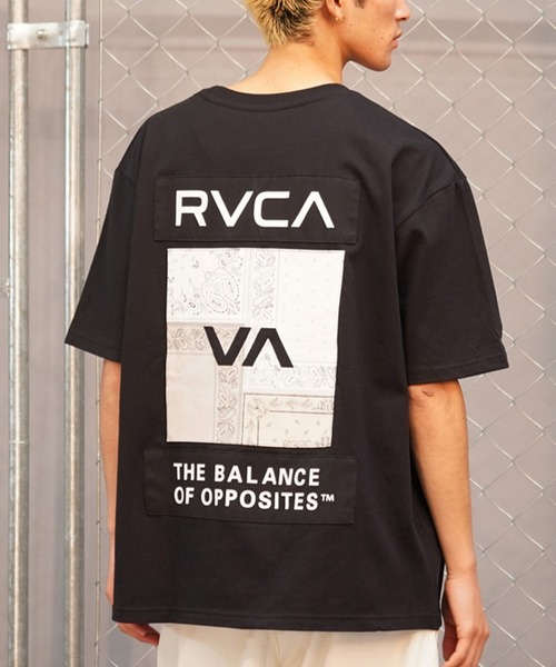 【RVCA】バックプリント Tシャツ バンダナ柄★色違い複数あり！ RVCA】バックプリント Tシャツ バンダナ柄☆色違い複数あり