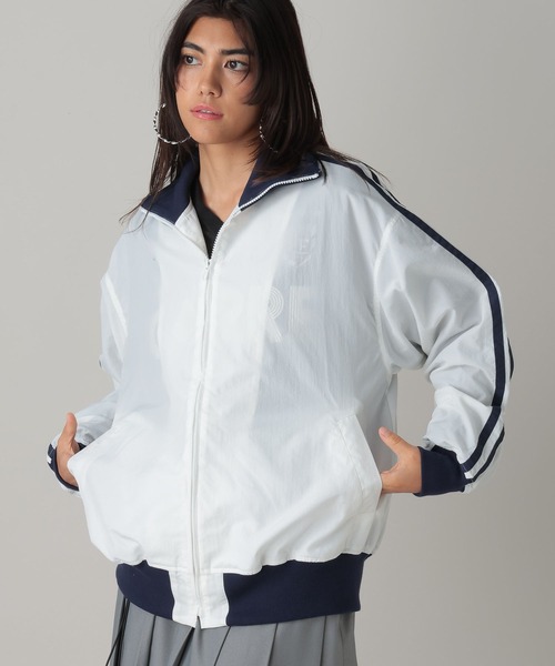 FOREVER 21(フォーエバー トゥエンティーワン)の「【2024SS】トラックジャケット(ブルゾン・レディース・ブラック/オフホワイト/ネイビー・FREE)」の9枚目の写真