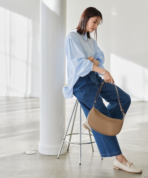 Elura（エルーラ）の「リュクスエアリークロスボディバッグ/ 990907（ハンドバッグ・レディース・アイボリー/ブラック/ブラウン・ONE SIZE）」の5枚目の写真