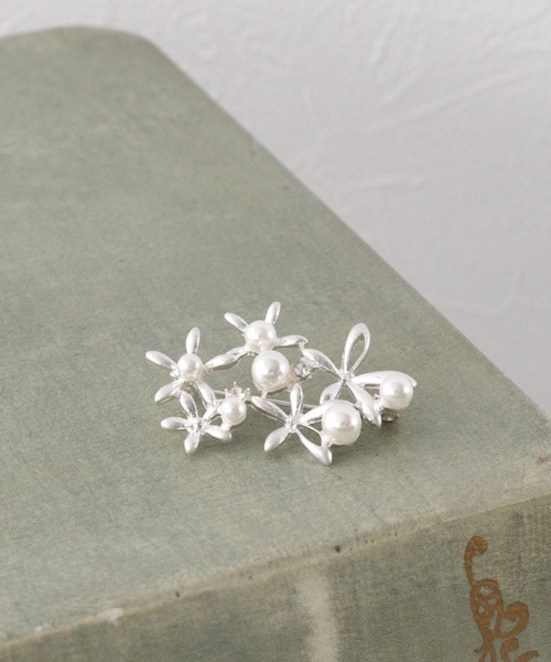 パール×メタルフラワーブローチ【フォーマル/セレモニー/入卒/デイリー