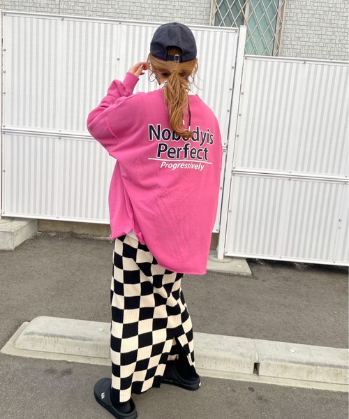 feepur by saya（フェピュールバイサヤ）の「AMB刺繍ロゴスウェット（スウェット・レディース・ピンク/オフホワイト/パープル/オートミール・MEDIUM）」の5枚目の写真