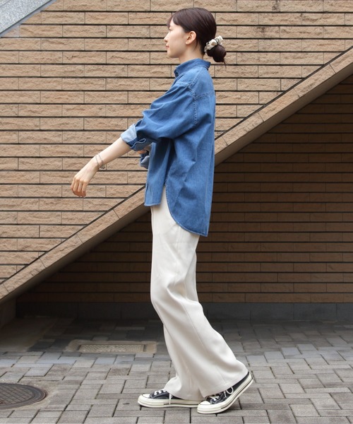 GYMPHLEX（ジムフレックス）の「GYMPHLEX/ジムフレックス　ショートデニム ボタンダウンシャツ　SHORT DENIM B.D. SHIRT　GY-B0198 SDM（シャツ/ブラウス・レディース・ライトインディゴブルー/インディゴブルー・14）」の11枚目の写真