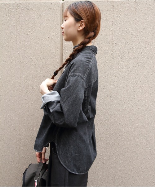 GYMPHLEX(ジムフレックス)の「GYMPHLEX/ジムフレックス ショートデニム ボタンダウンシャツ SHORT DENIM B.D. SHIRT GY-B0198 SDM(シャツ/ブラウス・レディース・ライトインディゴブルー/インディゴブルー/ブラック・14)」の5枚目の写真