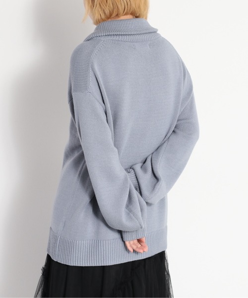 新品未使用　CHERVO ロゴ入りセーター サイズ48 ホワイト/ネイビー 手洗い可能】ウルトラファインウール Vネックニットプルオーバー