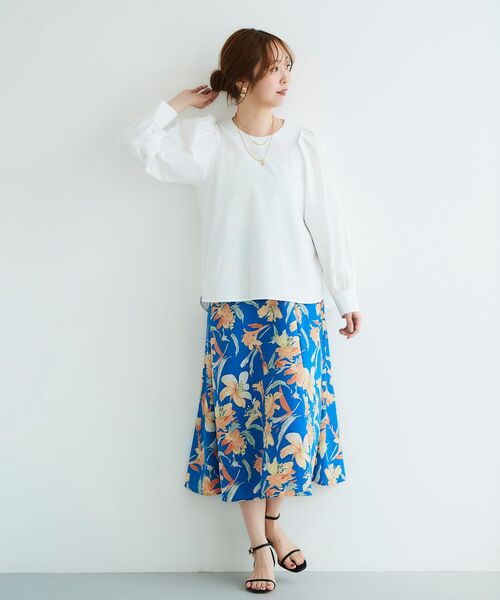 le.coeur blanc(ルクールブラン)の「モイストブロードショルダータックブラウス(シャツ/ブラウス・レディース・ネイビー/オフホワイト・38)」の12枚目の写真