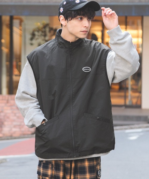 Ridingmania(ライディングマニア)の「【Ridingmania】ナイロン/ワッペンウォームアップミリタリーベスト(ベスト・メンズ・ライトグレー/ブラック/ブラウン系その他・MEDIUM/LARGE)」の2枚目の写真