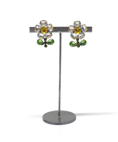 Casselini(キャセリーニ)の「Casselini(キャセリーニ)フラワービジューピアス(ピアス(両耳用)・レディース・クリア/ブルー/ブラック・FREE)」の6枚目の写真