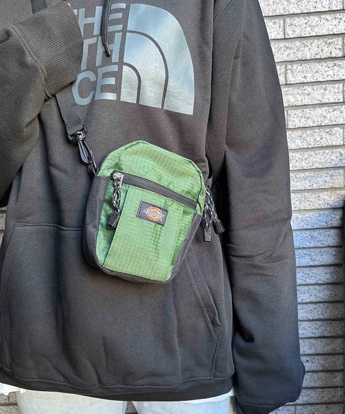 Dickies(ディッキーズ)の「DICKIES / DK RIPSTOP MT QUICK SHOULDER / 80313100(ショルダーバッグ・レディース・チャコールグレー/カーキ/パープル/ブラック・ONESIZE)」の9枚目の写真