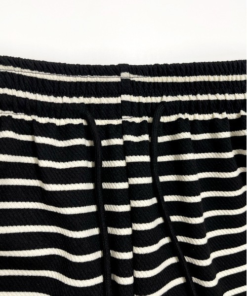 ad thie（アドティエ）の「リラックス ボーダーパンツ（その他パンツ・レディース・ブラック/アイボリー・FREE）」の15枚目の写真