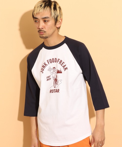 ROTAR（ローター）の「J&F DELIVERY Raglan Tee（Tシャツ/カットソー・メンズ・ブラック/ホワイト×ネイビー・LARGE/MEDIUM/X-LARGE/SMALL）」の2枚目の写真