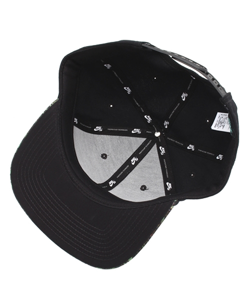 NIKE SB（ナイキエスビー）の「ユニセックス ナイキ スケートボーディング キャップ 帽子 NIKE SB SEASONAL SNAPBACK CAP 688725（キャップ・メンズ・ブラック・ONE SIZE）」の4枚目の写真