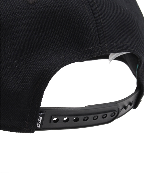 NIKE SB（ナイキエスビー）の「ユニセックス ナイキ スケートボーディング キャップ 帽子 NIKE SB SEASONAL SNAPBACK CAP 688725（キャップ・メンズ・ブラック・ONE SIZE）」の6枚目の写真